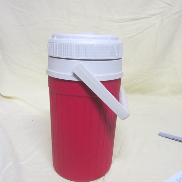 VTG 80'S LIPTON ICED TEA PROMO COOLER JUG 1/2 GAL $EACH - Picture 3 of 14